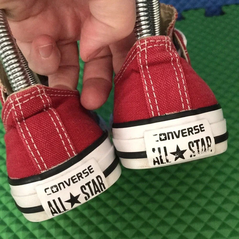 CONVERSE Chuck Taylor All Star Unisex Big Kids Low Top Red Sneakers | 3